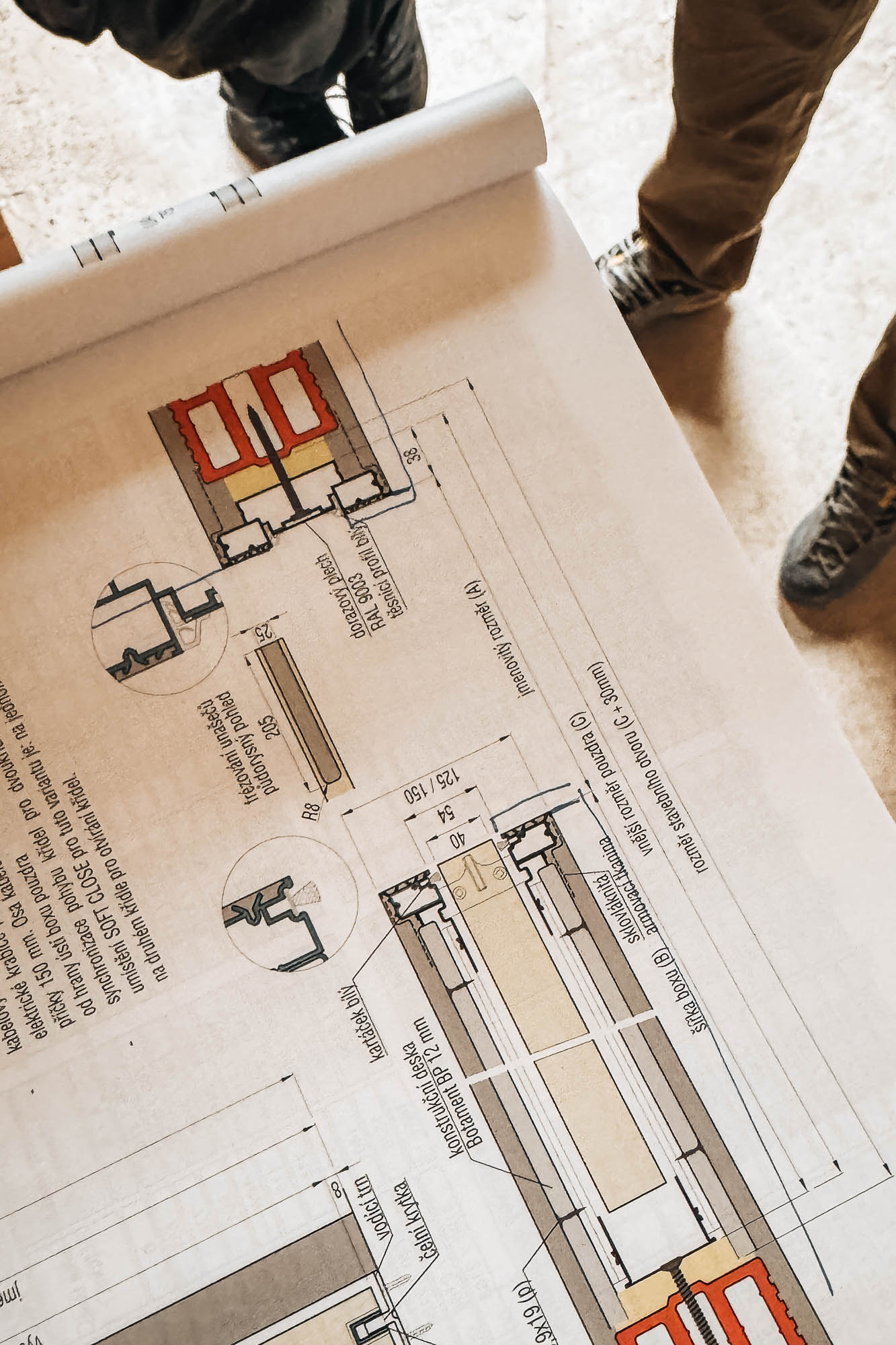 Interiér domu kdy začít technické řešení oken