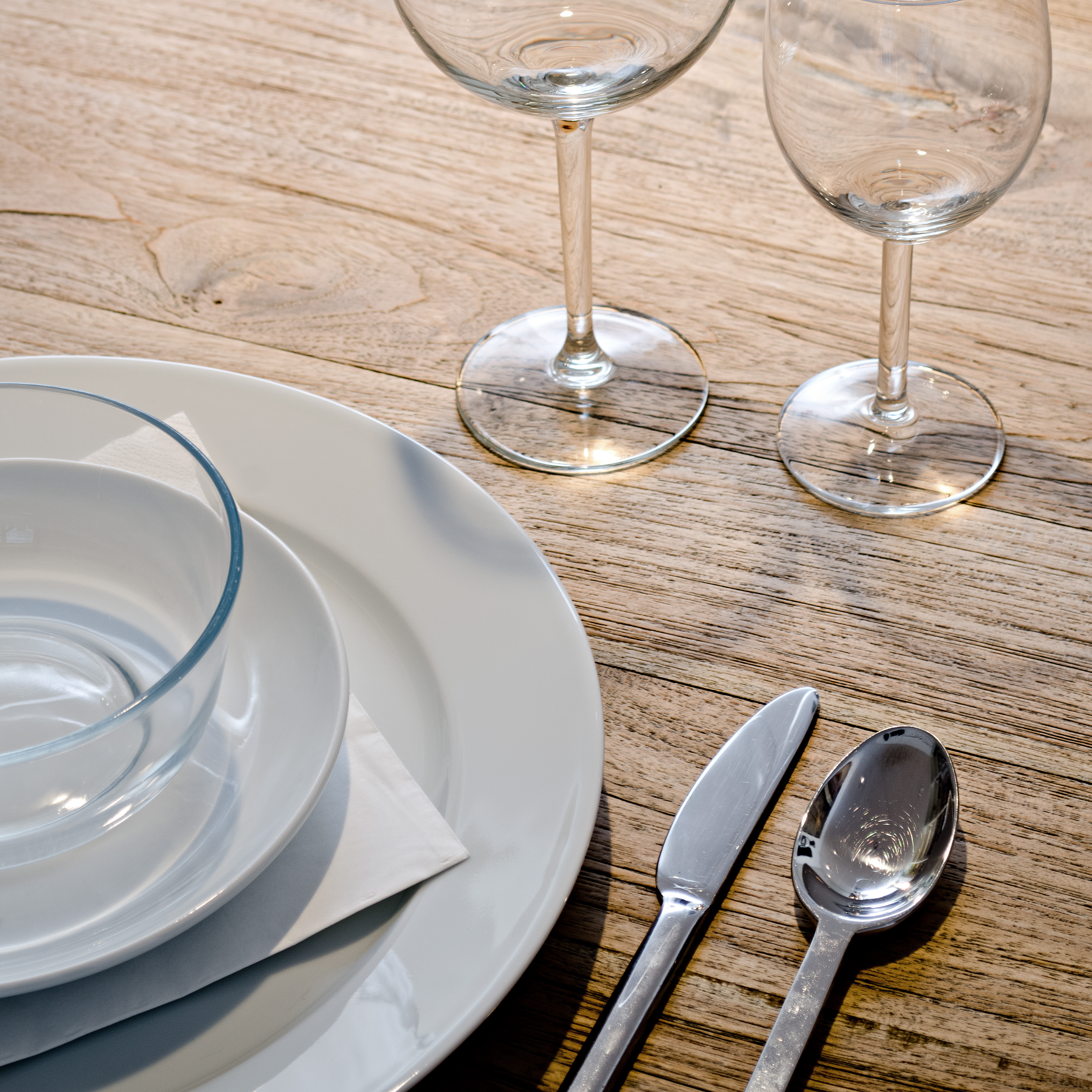 Image - (Gallery) Wooden dining table with rough texture