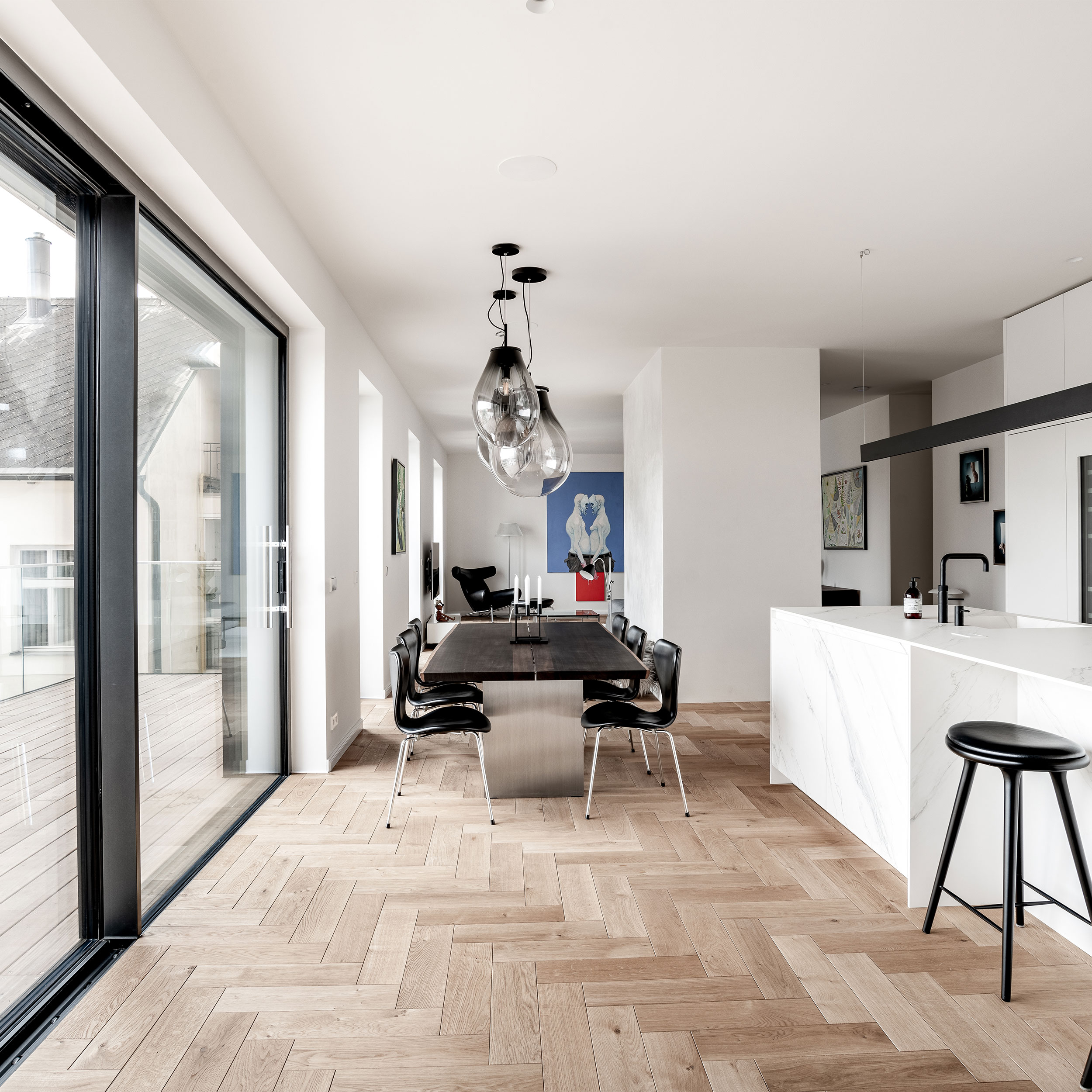 DLÁŽDĚNA - minimalistický byt