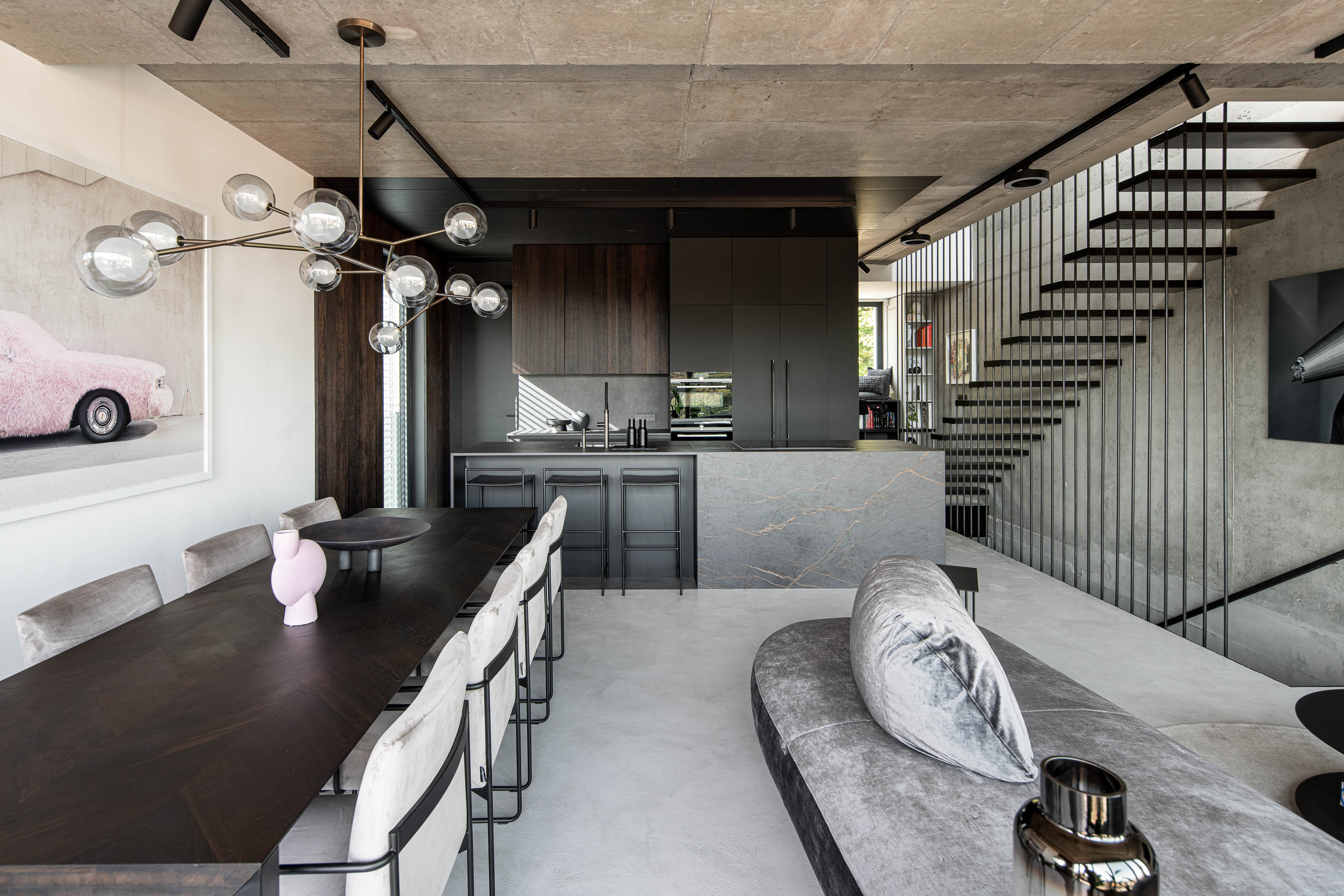 Obrázek - (Galerie) Obývací pokoj v betonovém loftu - 2