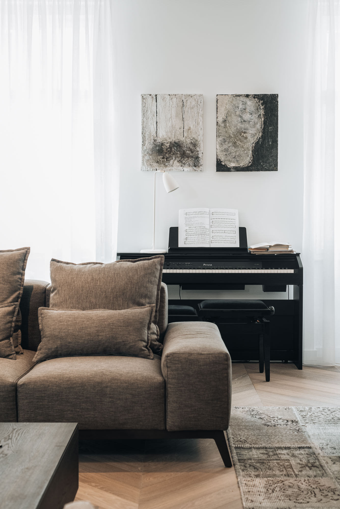 Prague apartment renovation – living area with timber-framed glazed partitions | OOOOX