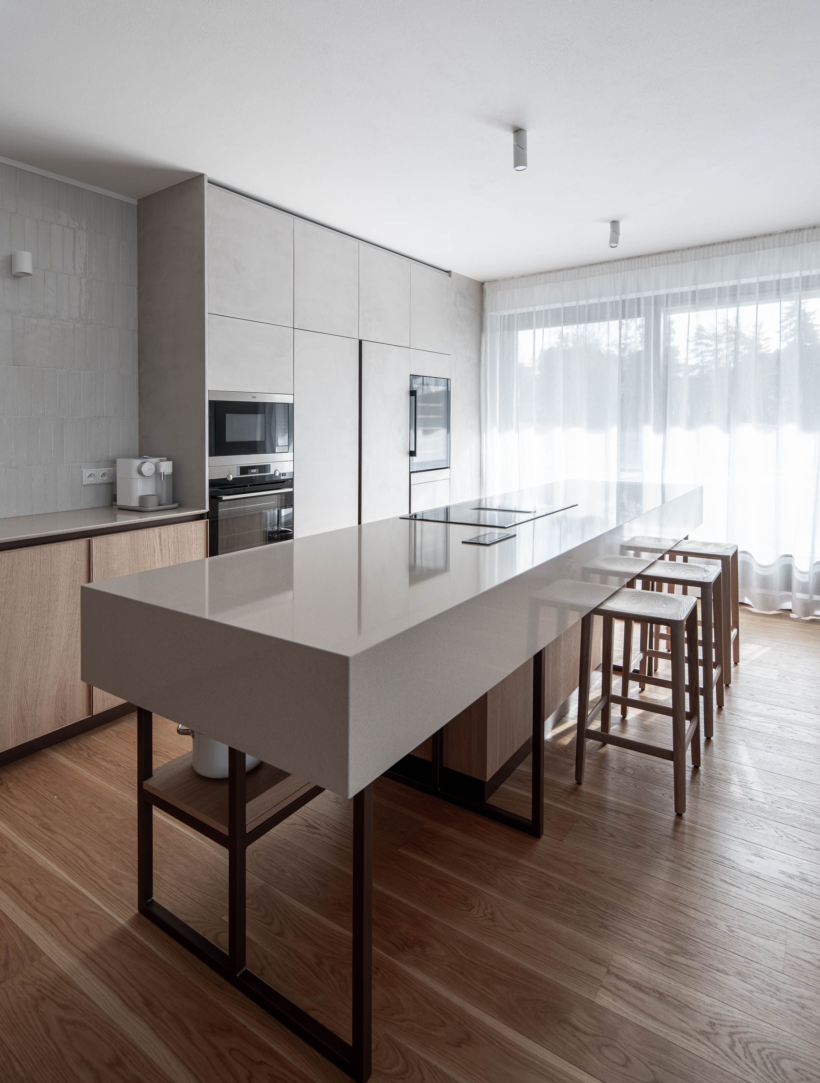 Image - (Gallery) Kitchen with open island - 2