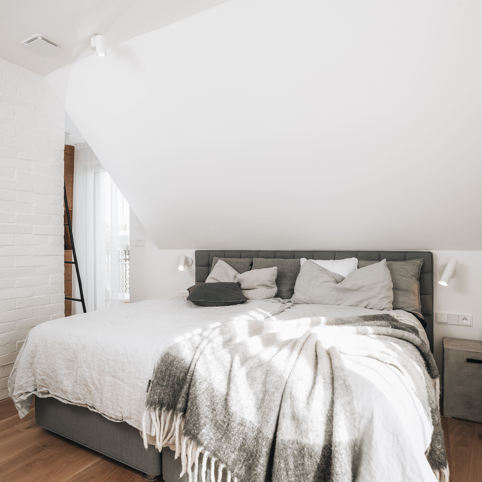 Image - (Portfolio) Attic apartment MALVAZINKY - 14