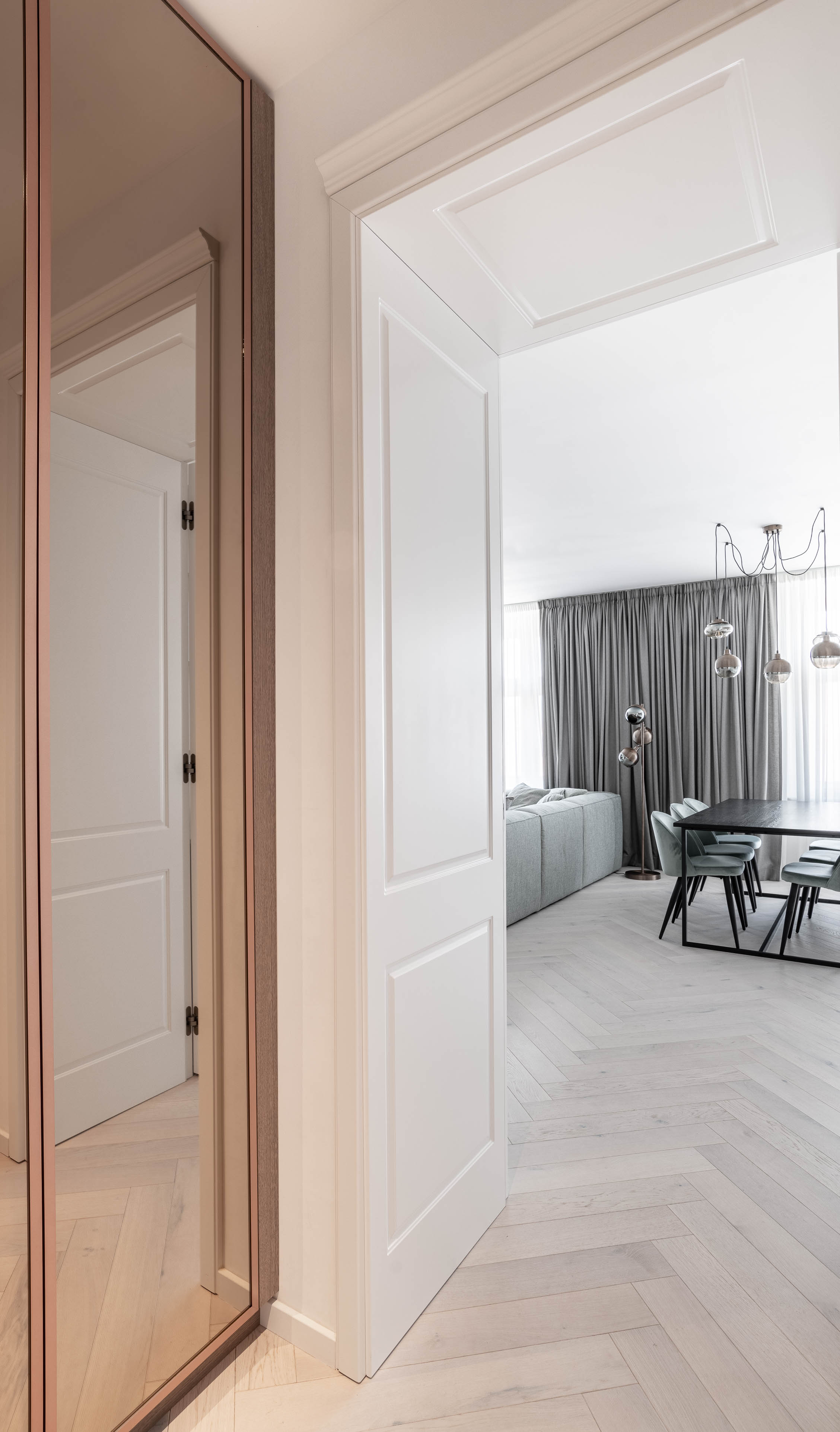 Image - (Gallery) Entrance hall with coffered lining