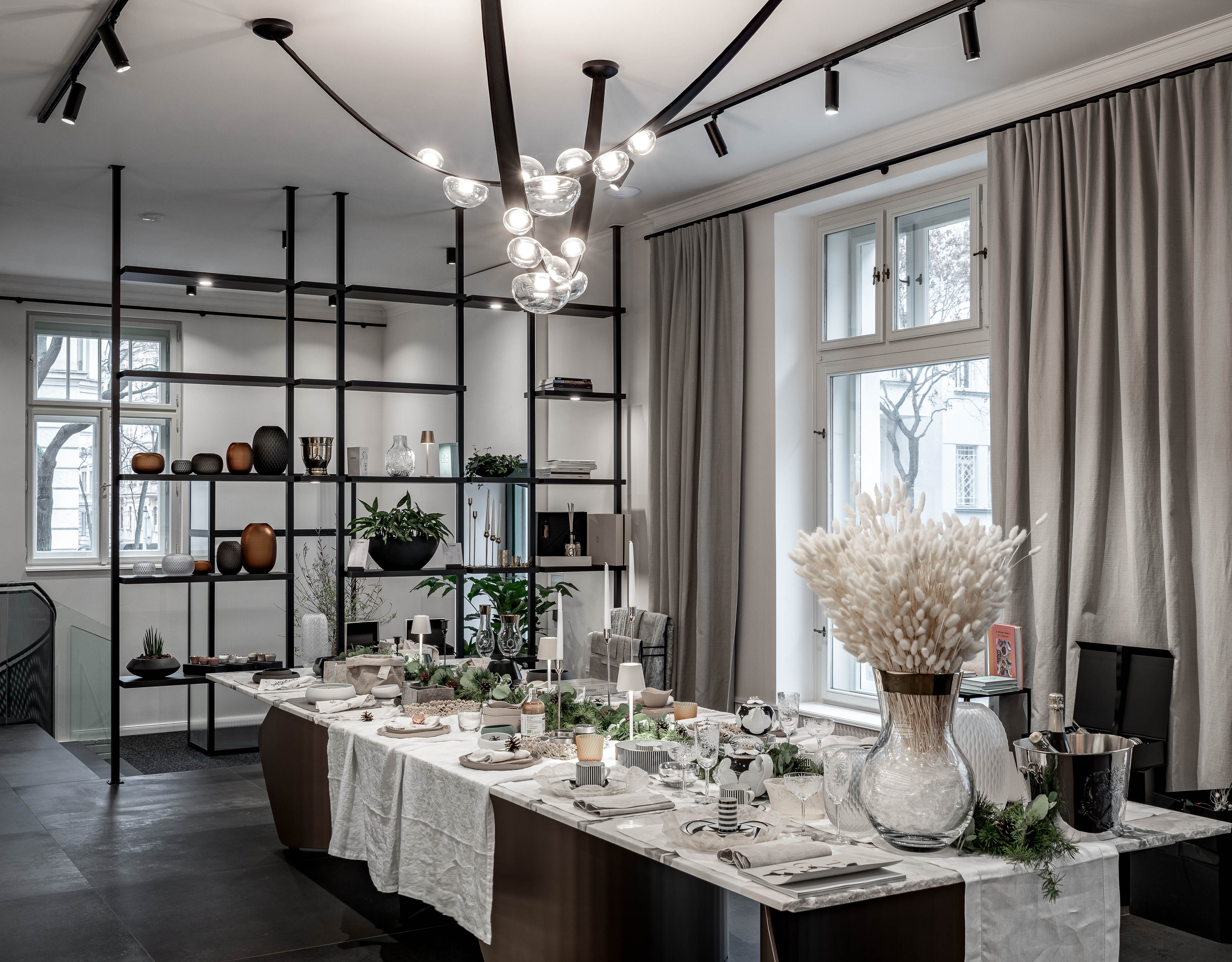Image - (Gallery) Boutique with stone table