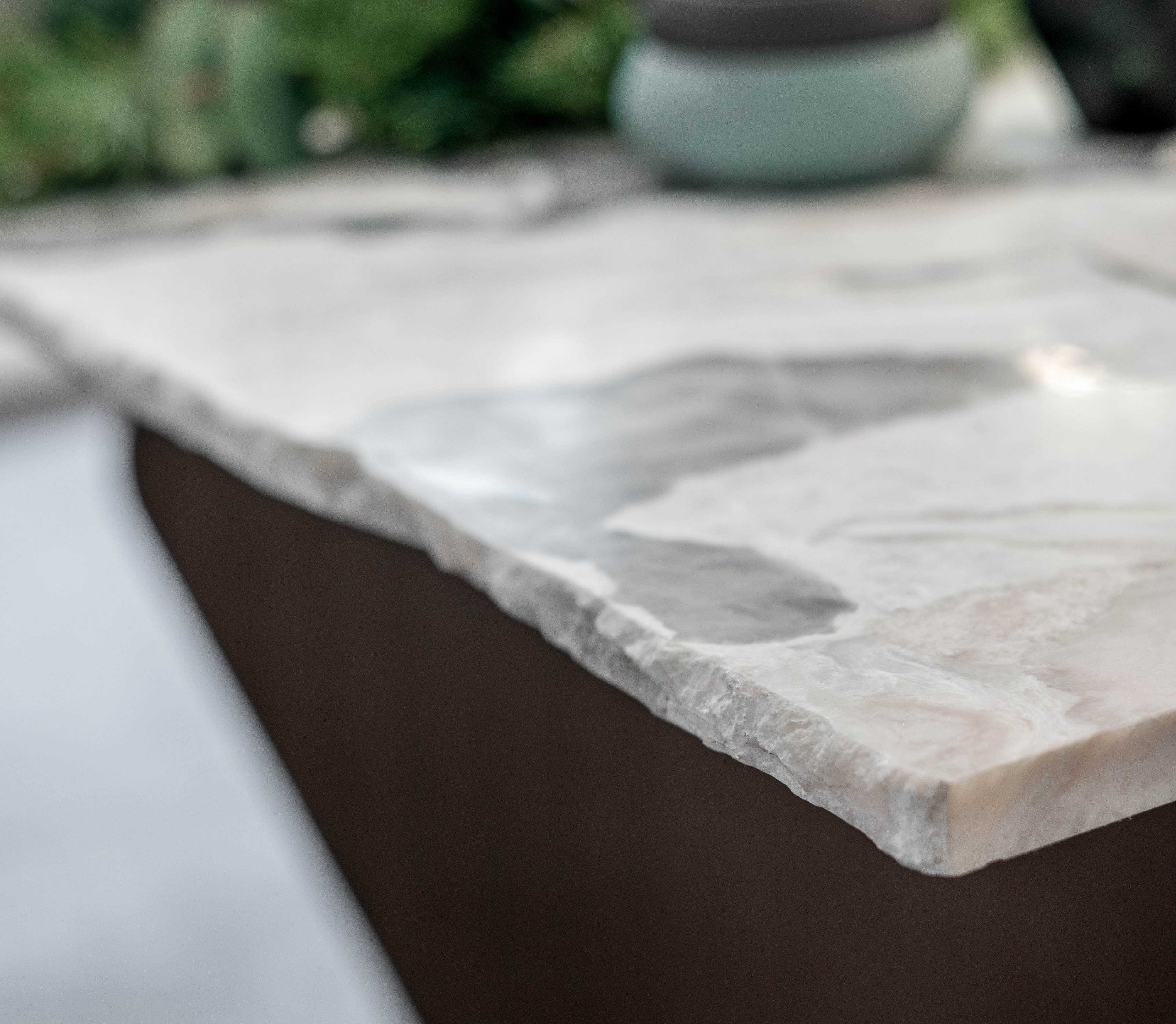 Image - (Gallery) Massive stone table - 2