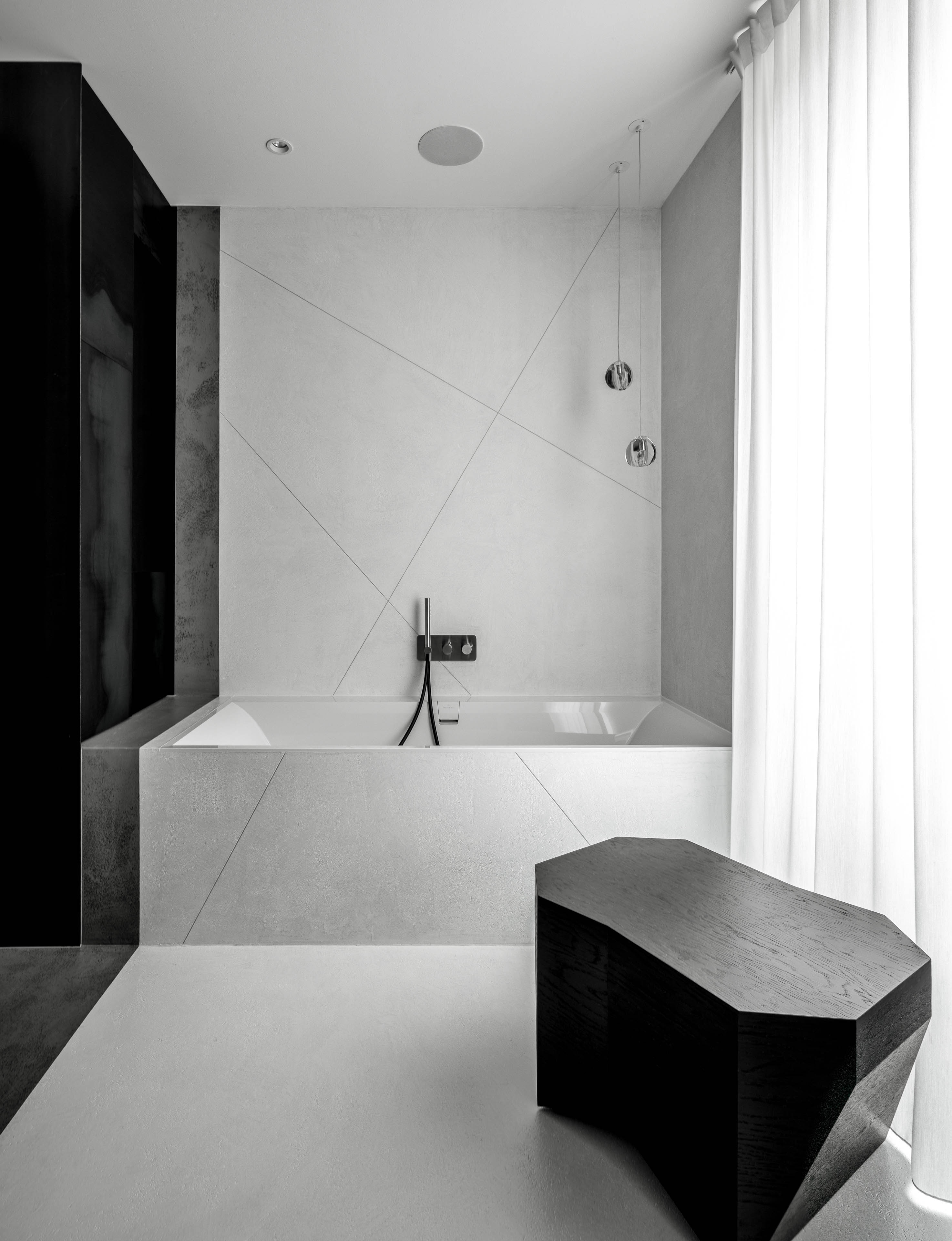 Obrázek - (Galerie) Geometrická koupelna se stolkem