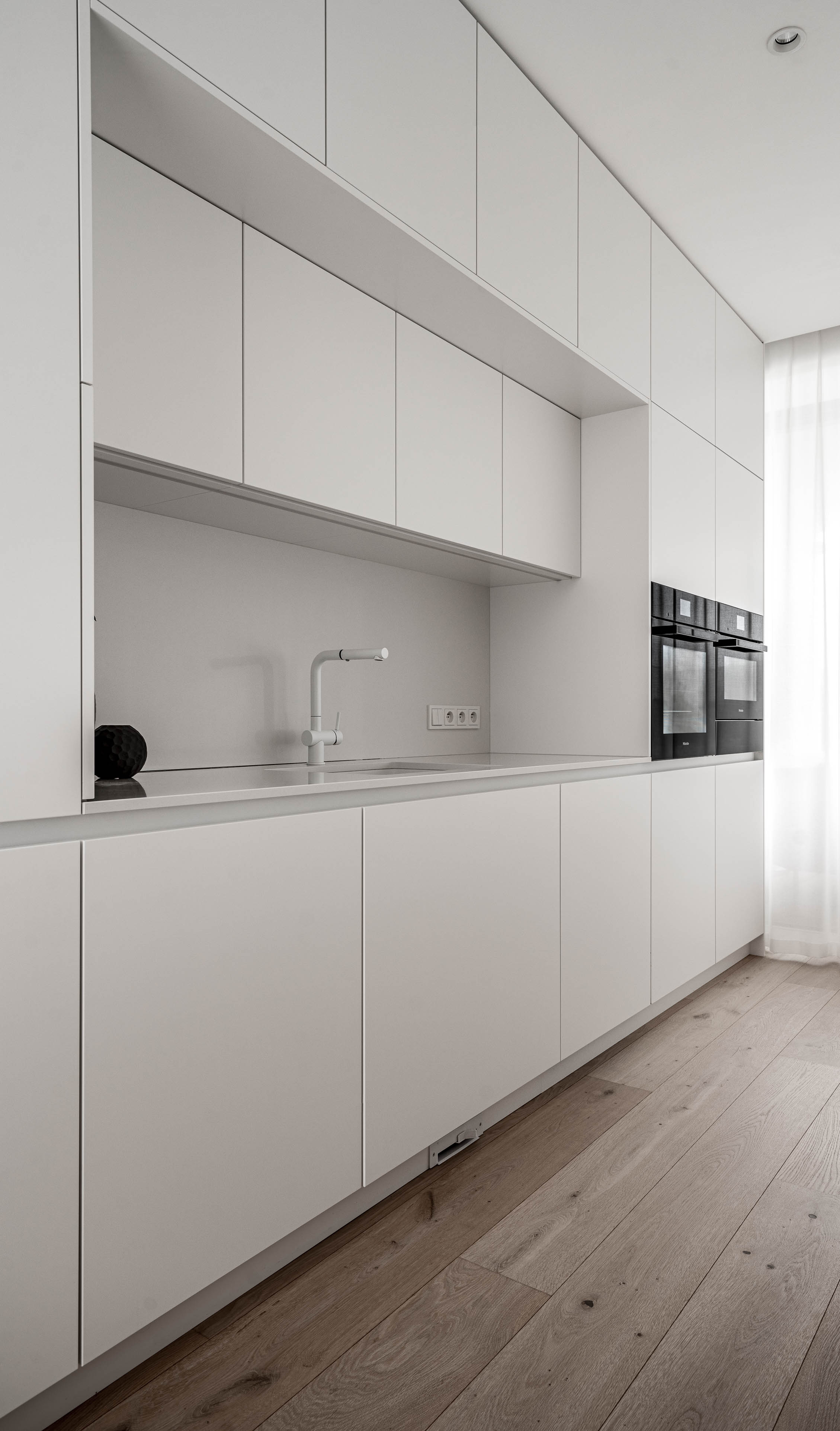 Image - (Gallery) White minimalist kitchen - 5