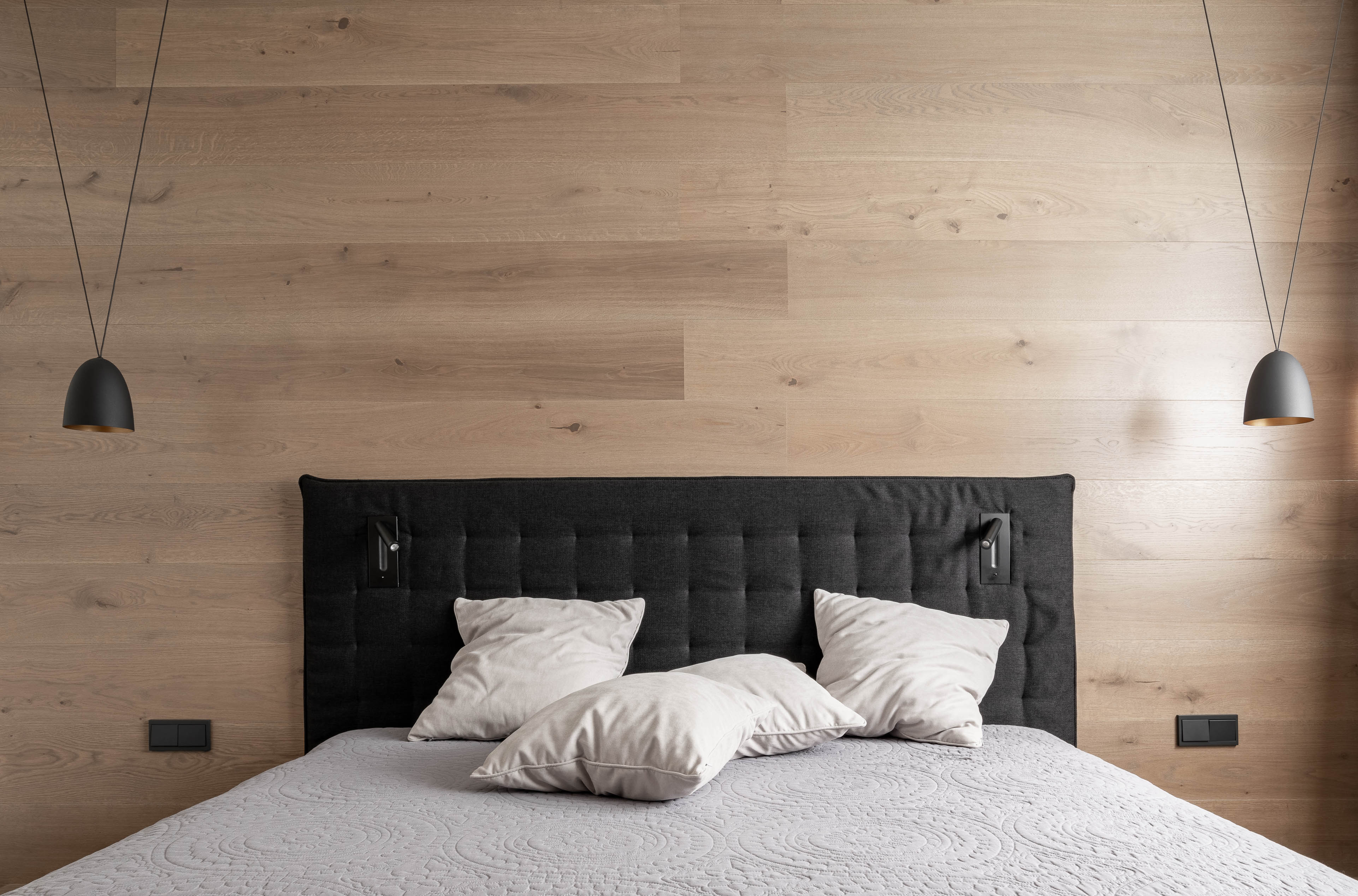Obrázek - (Galerie) Ložnice s dřevěným obkladem - 7