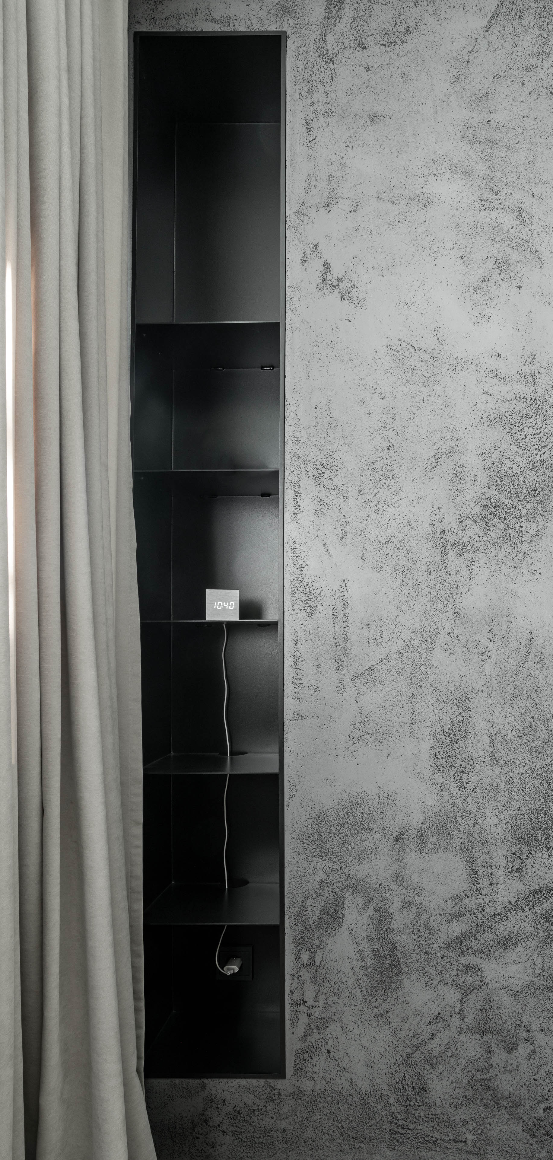 Image - (Gallery) Storage niche in the bedroom