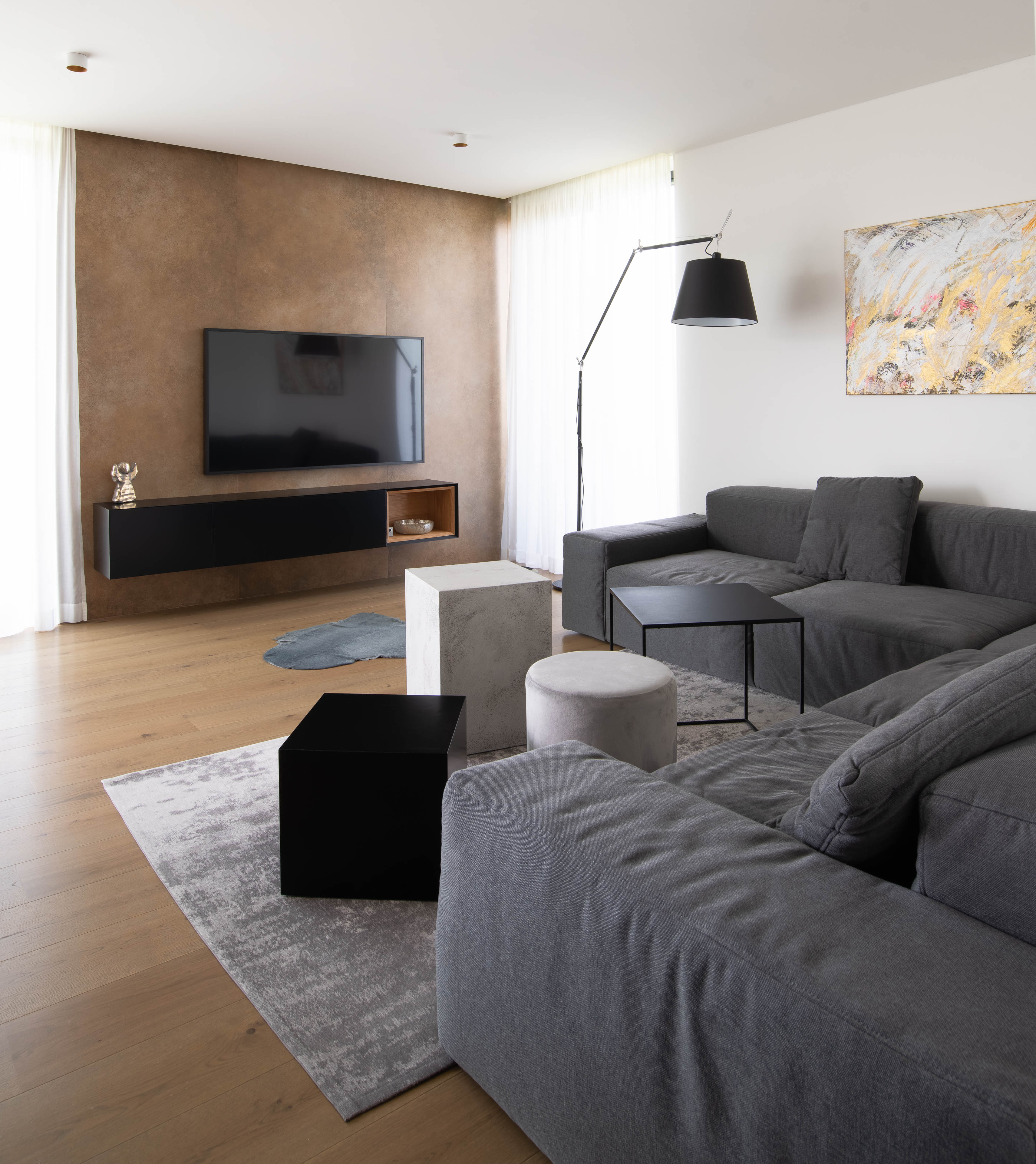 Obývací pokoj s obkladem