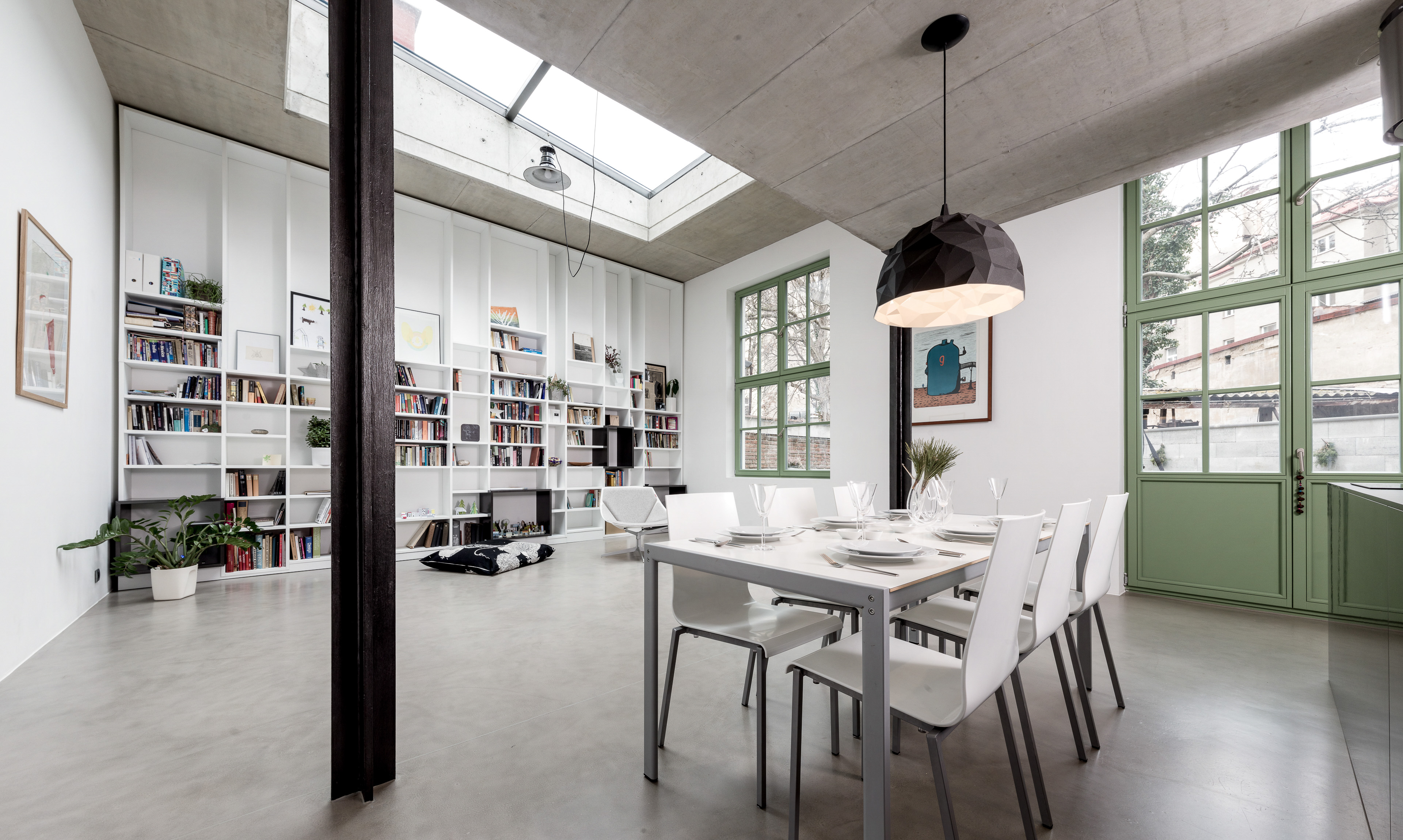 Jídelna v ateliéru