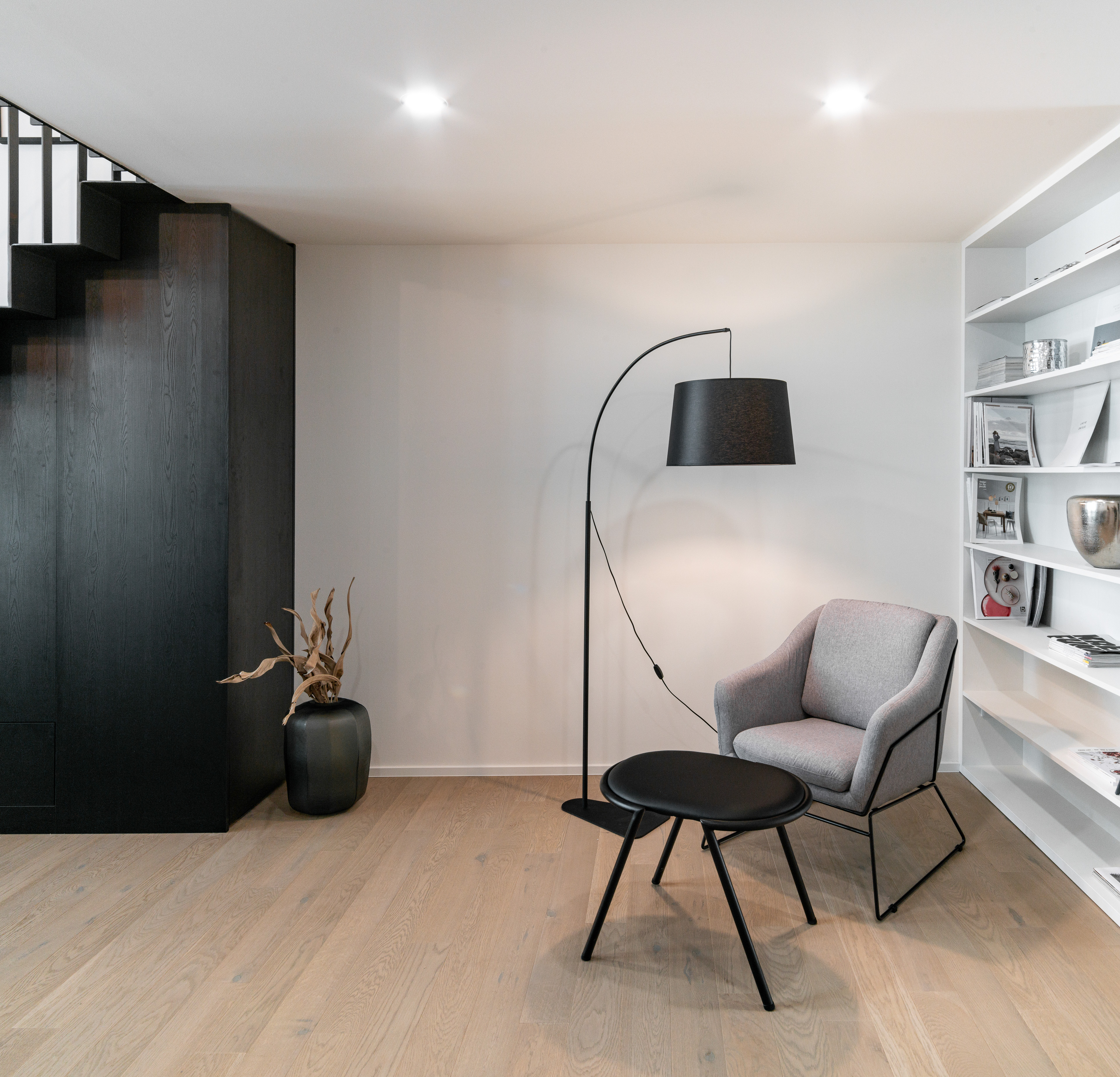 Image - (Gallery) Library under the stairs