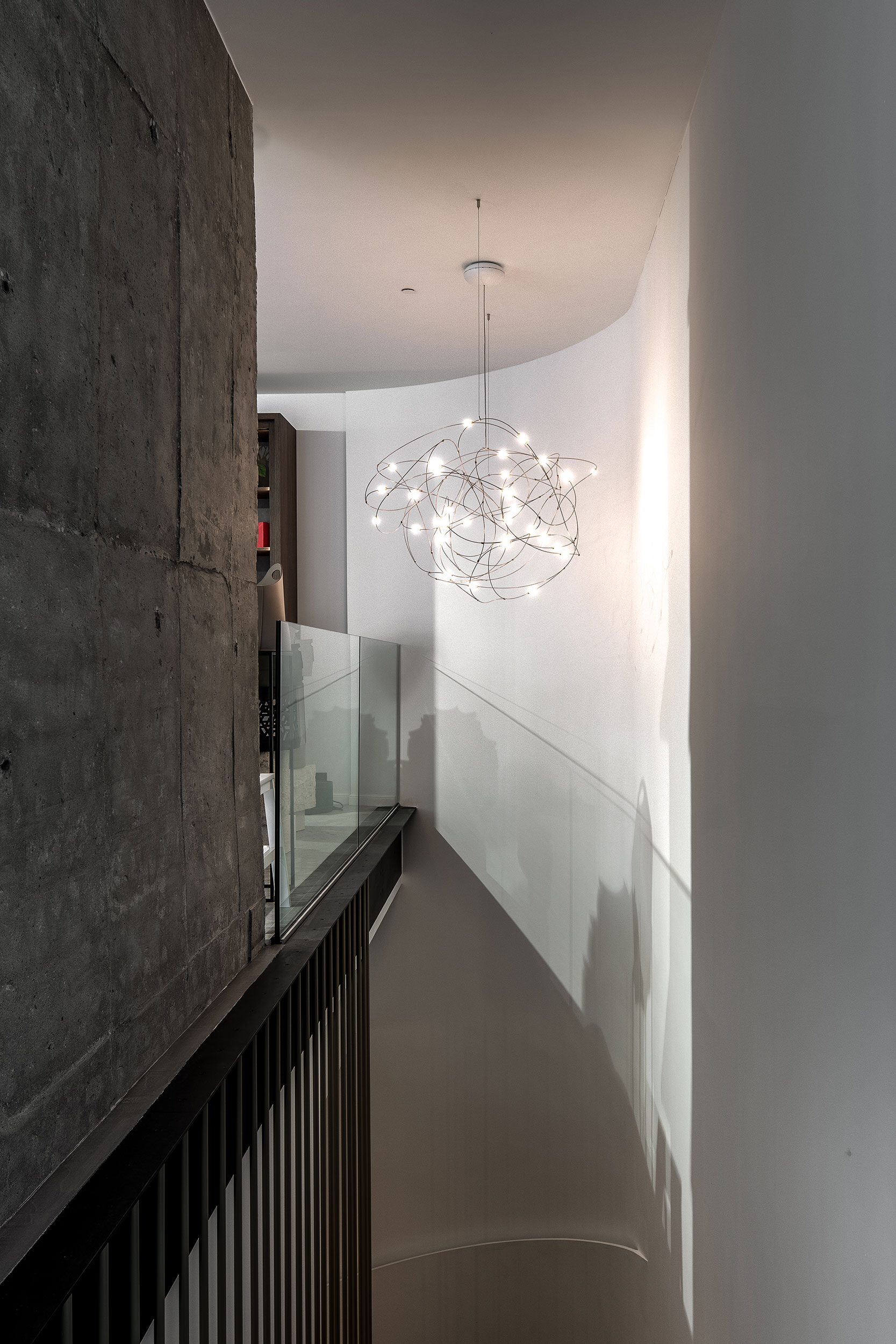 Image - (Gallery) Detail of the Moooi Flock of Light Pendant Light