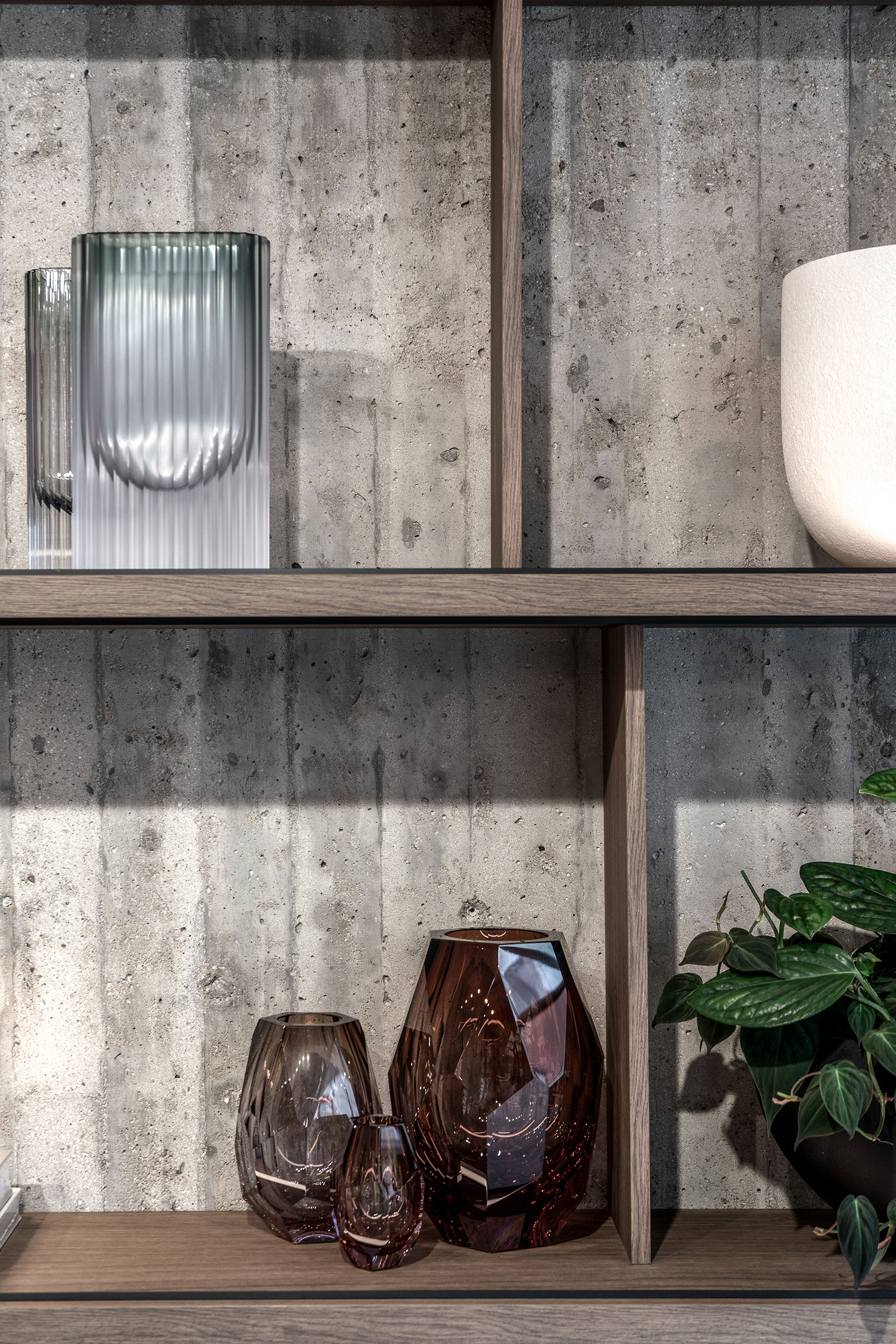 Image - (Gallery) Close-up of a shelf at the LA TABLE boutique on Pařížská Street