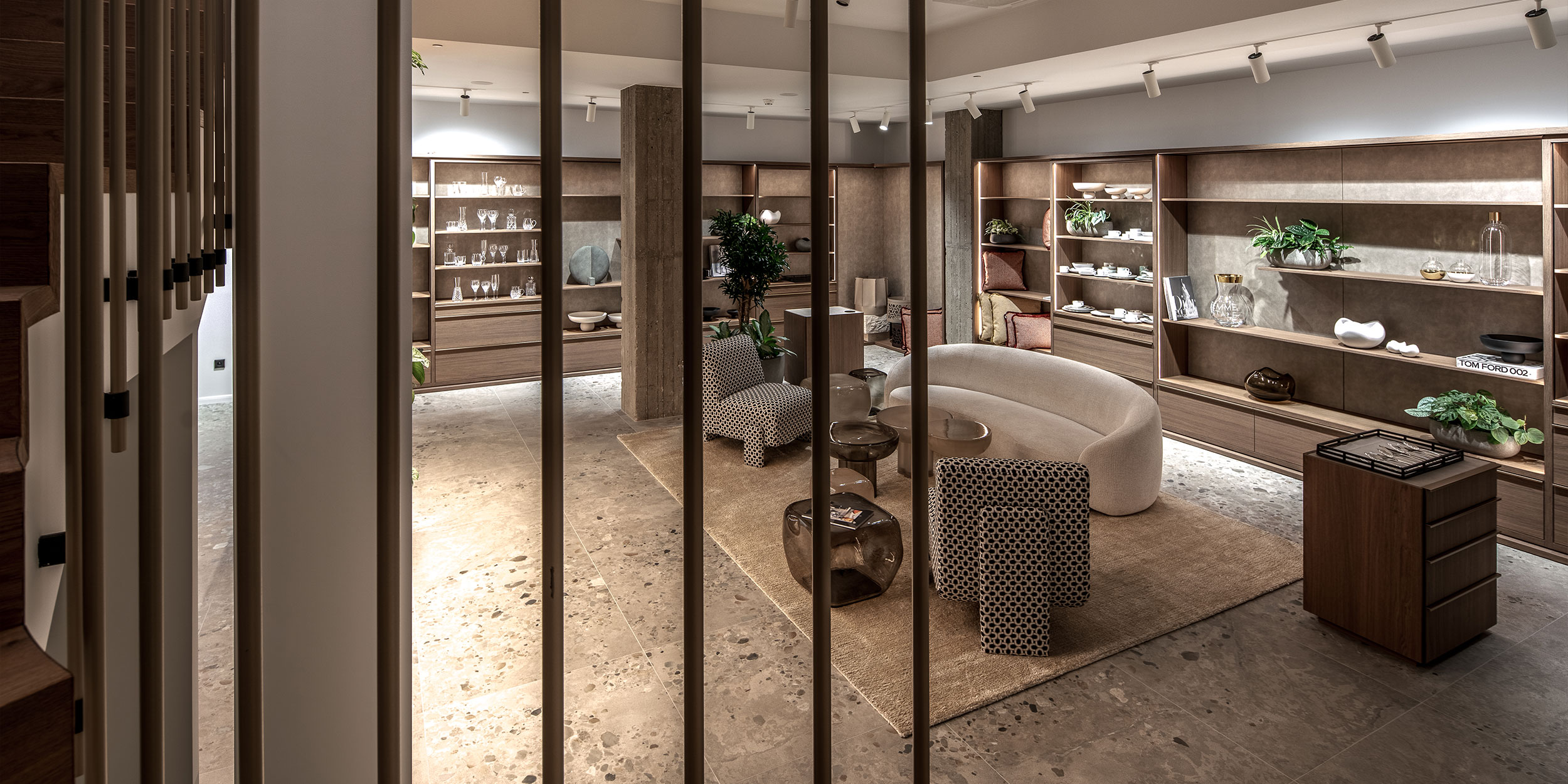 Obrázek - (Galerie) Suterén showroomu LA TABLE Pařížská - 02