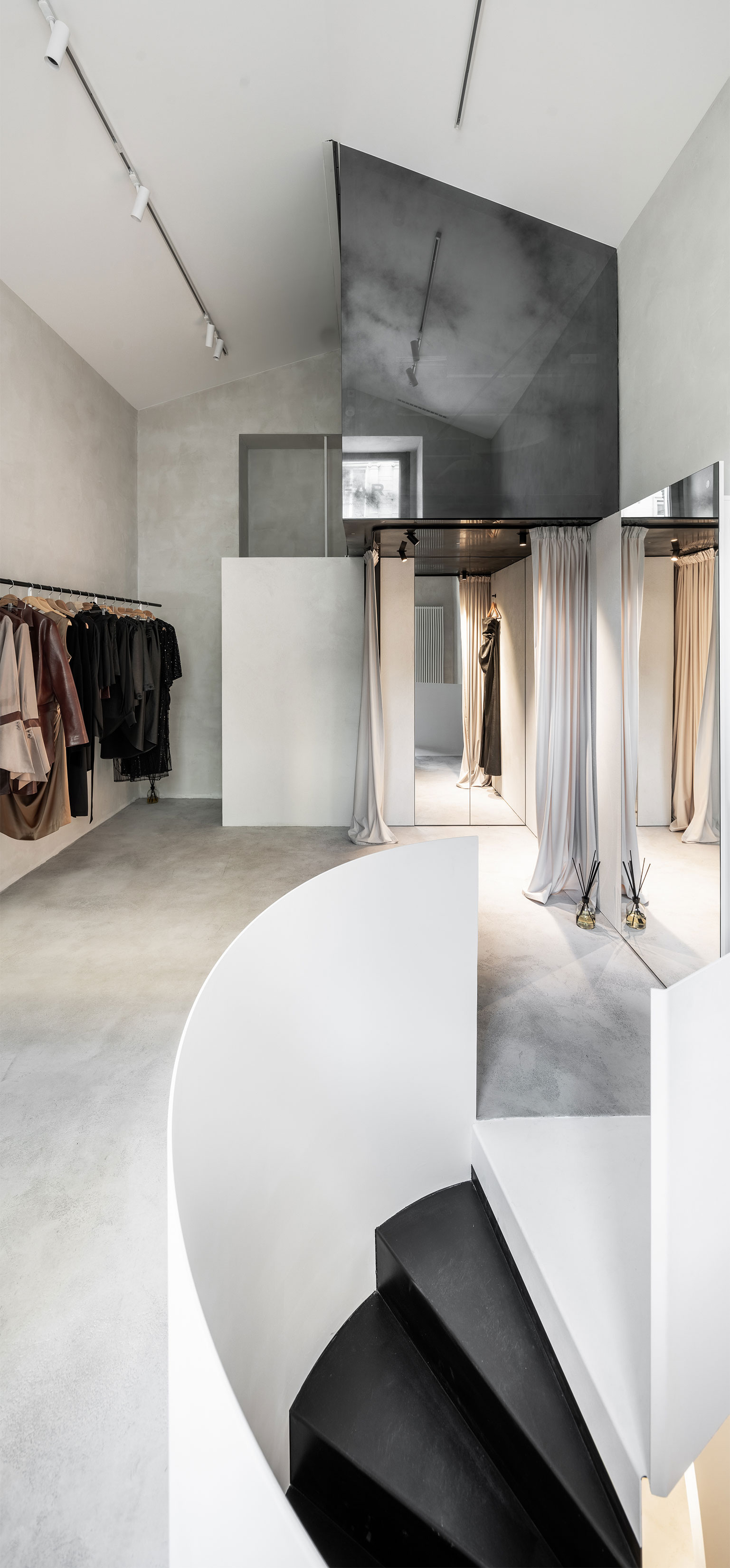 Obrázek - (Galerie) Designovy butik v minimalistickém stylu - 07