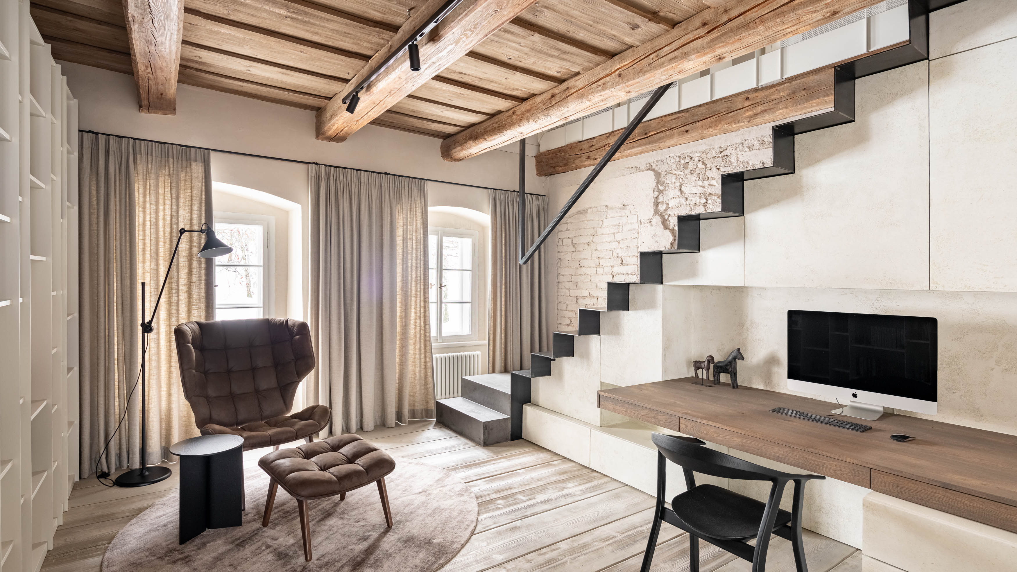 Rekonstrukce domu a bytu s architektem | OOOOX Praha