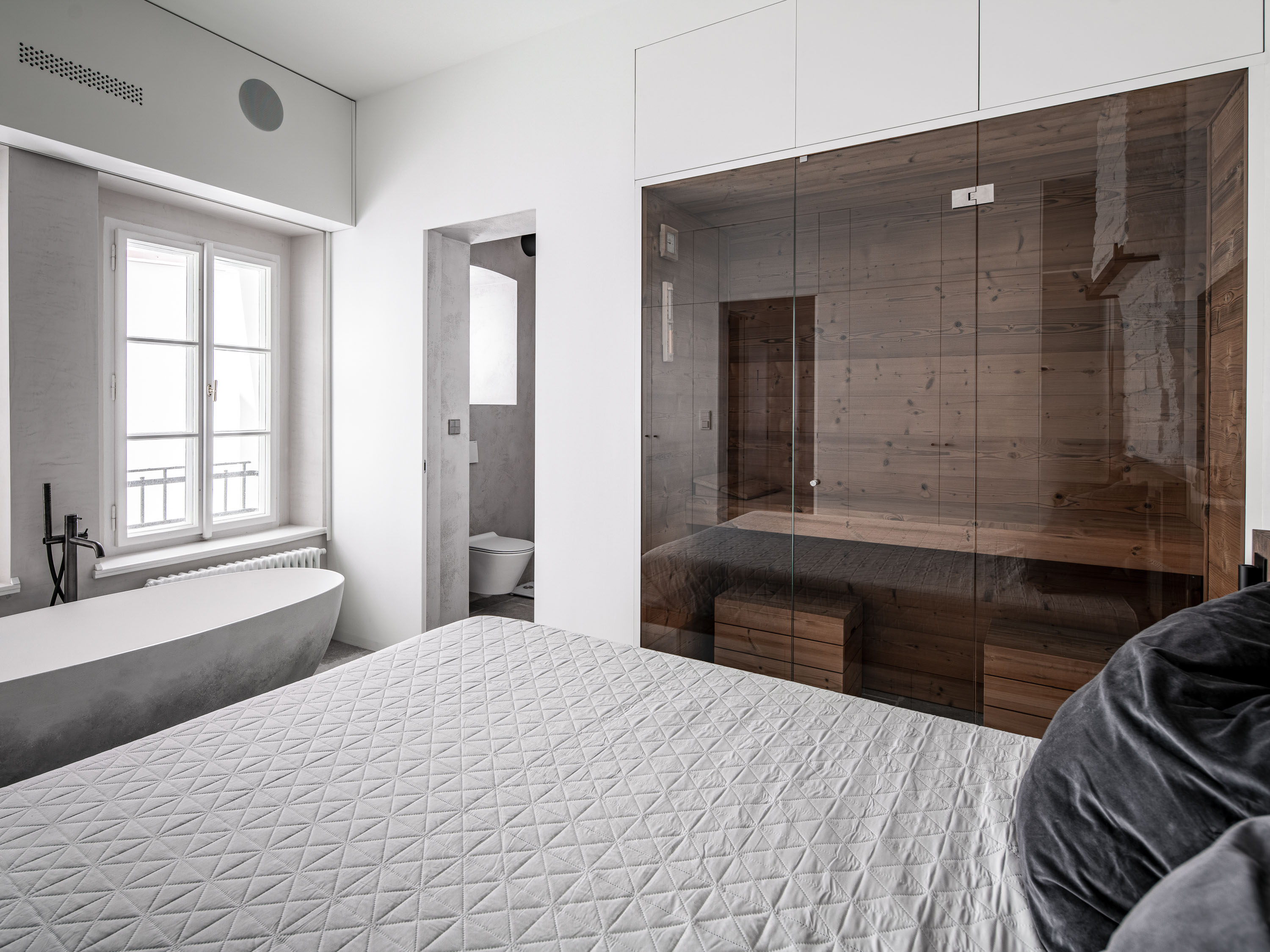 Image - (Gallery) Bedroom in a historic apartment - 01