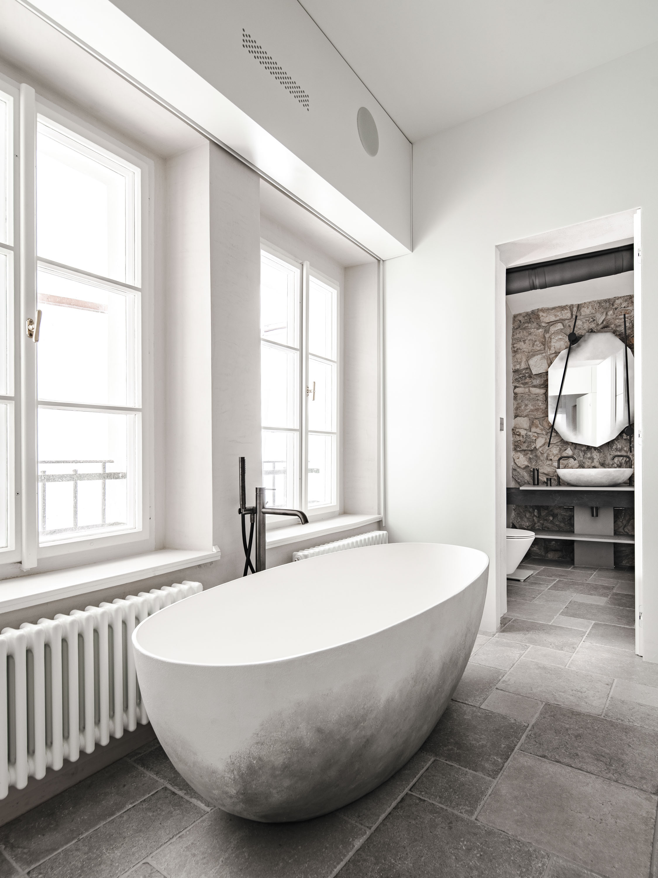 Image - (Gallery) Bedroom in a historic apartment - 04