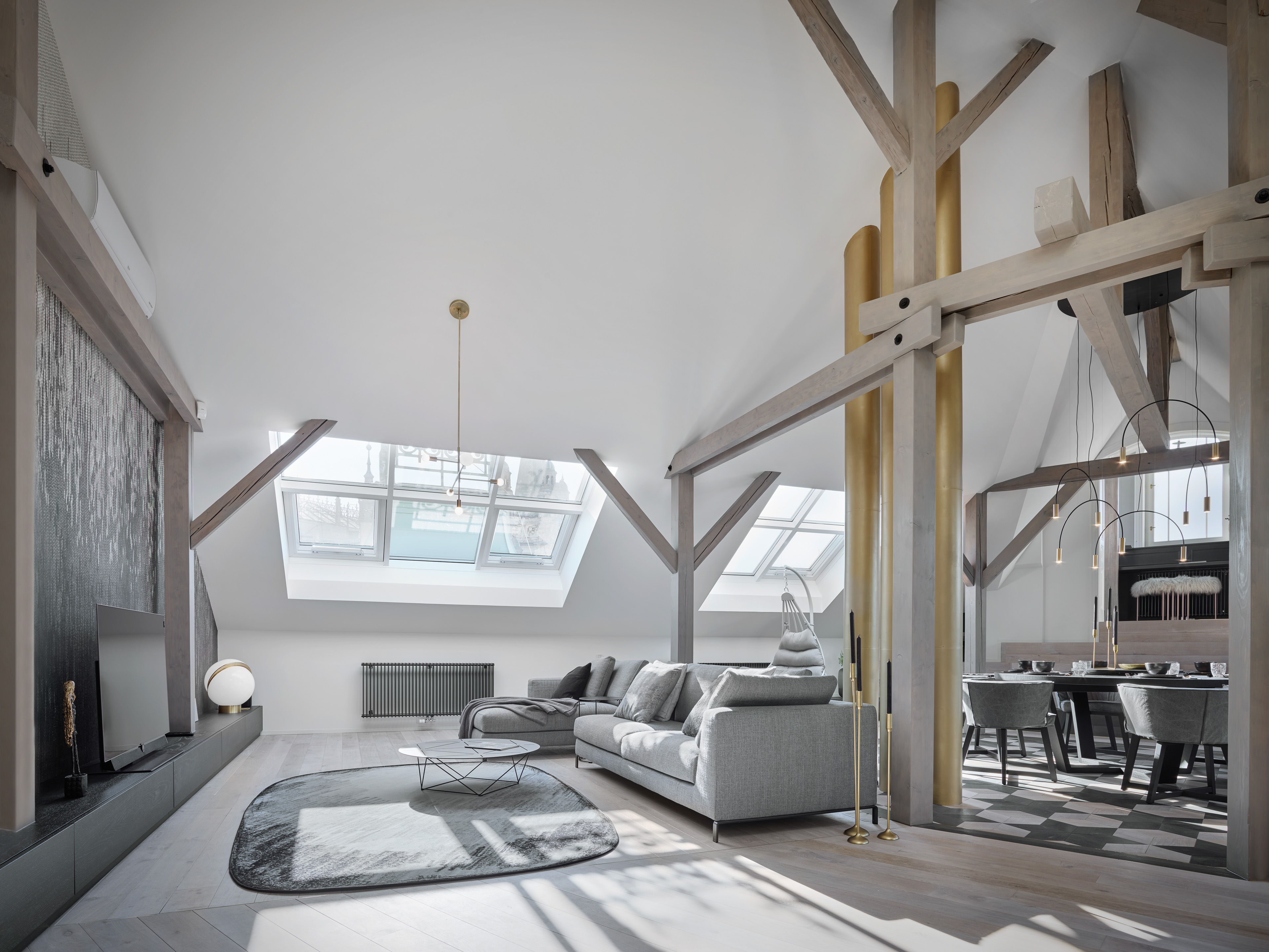 Image - (Gallery) Living room in the attic - 2