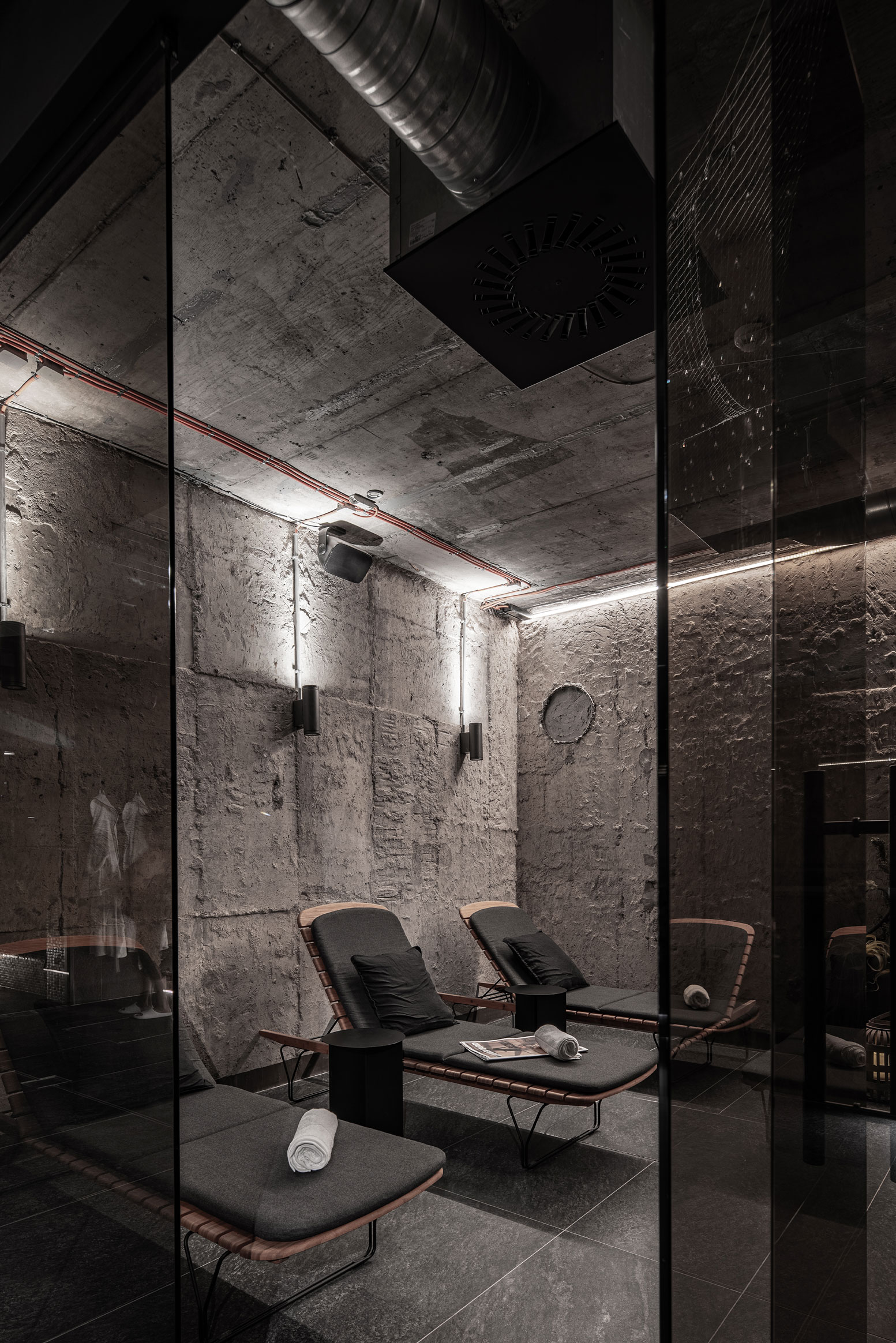 Obrázek - (Galerie) Relaxační zóna s lehátky - 01