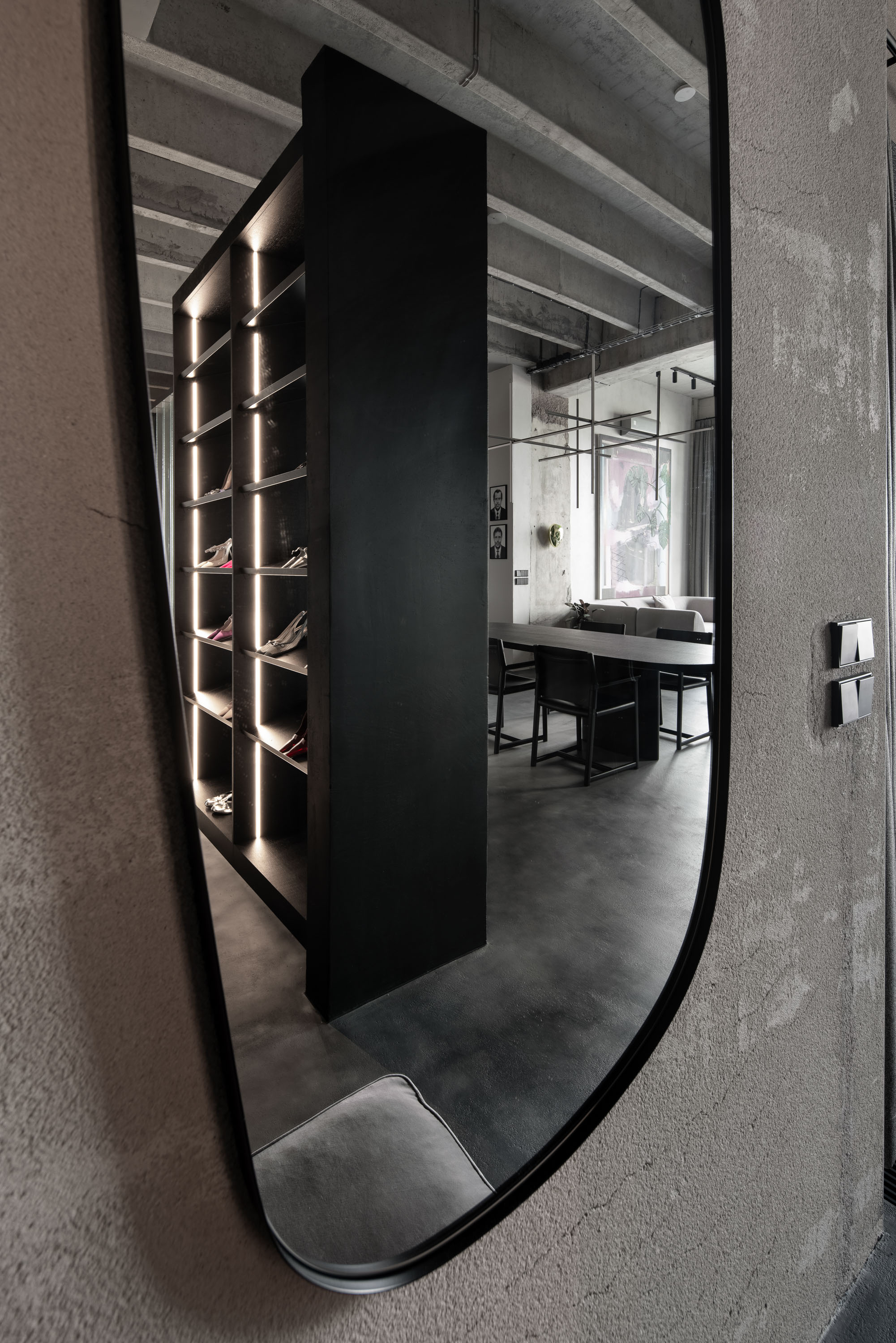 Obrázek - (Galerie) Pohled na šatní skříňky - 01