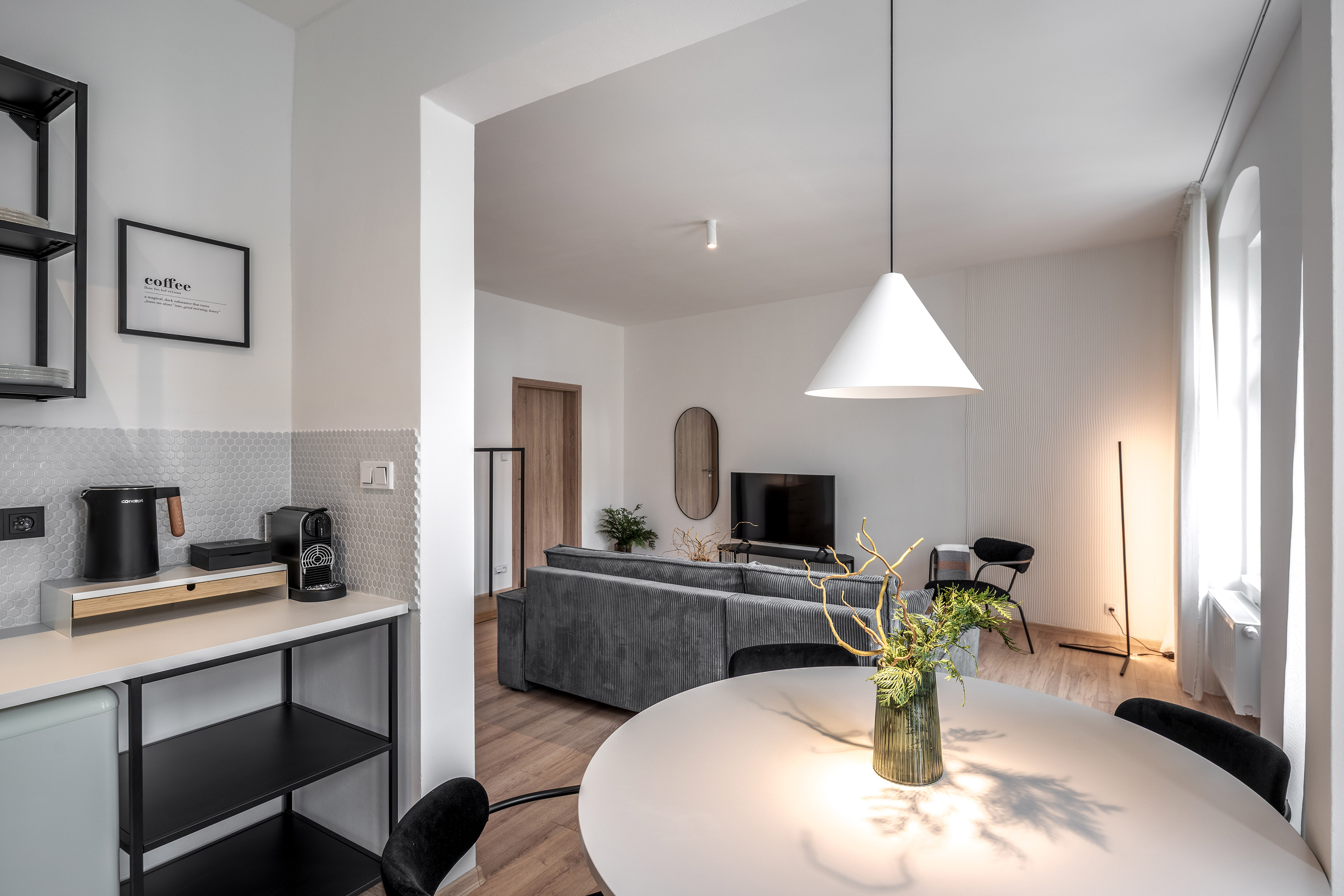 Obrázek - (Galerie) Hotelový apartmán v minimalistickém stylu - 03