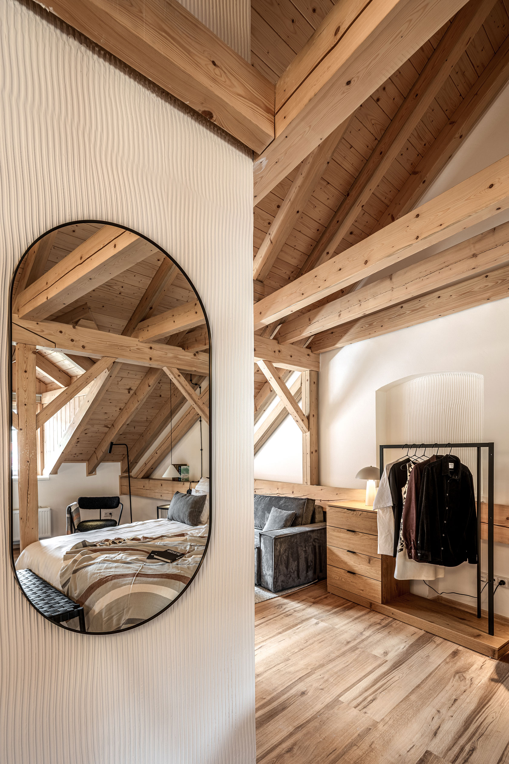 Obrázek - (Galerie) Rekonstrukce interiéru podkrovního hotelového ubytování - 03