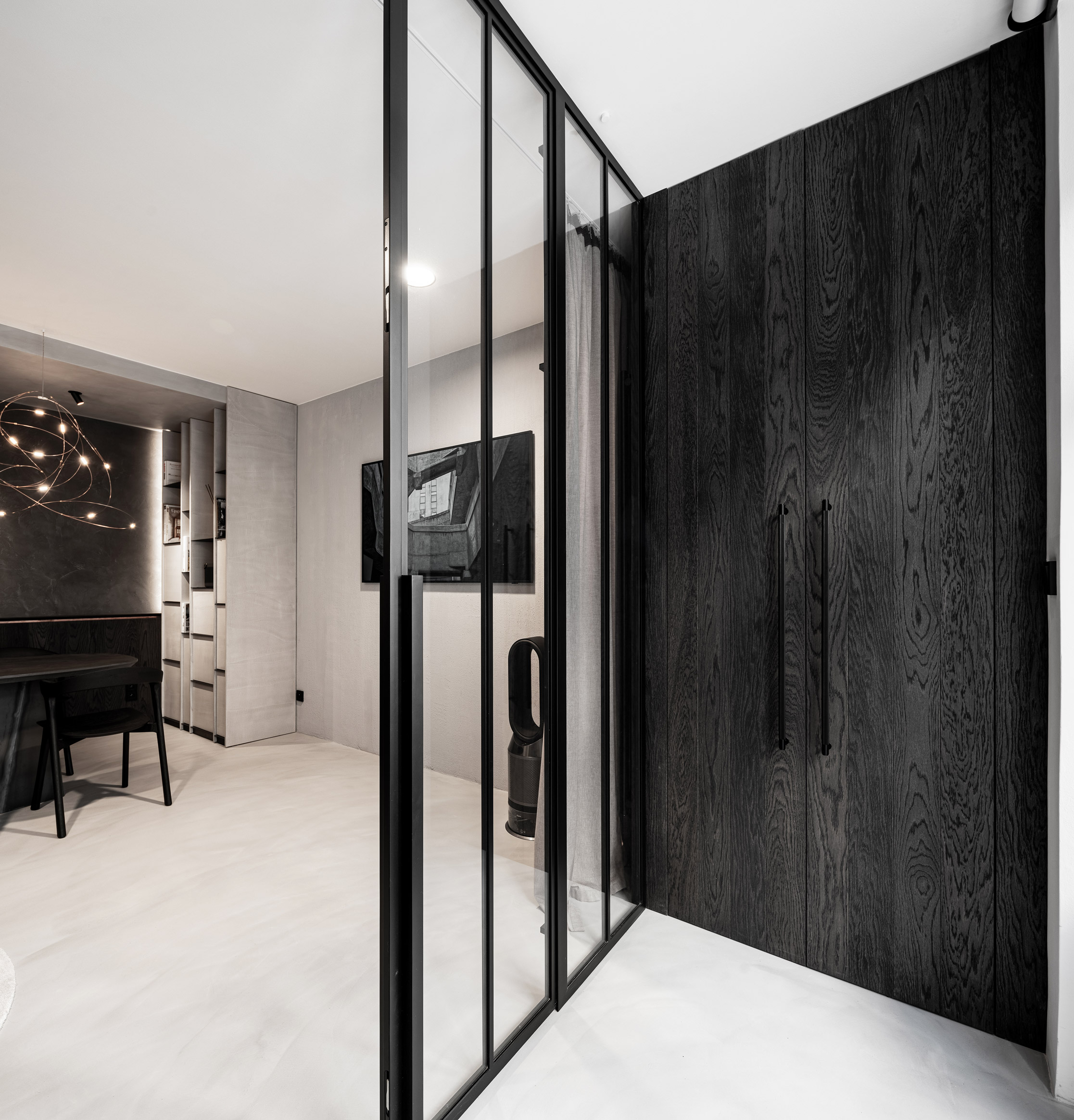 Image - (Gallery) Real estate office in a minimalist style - 09