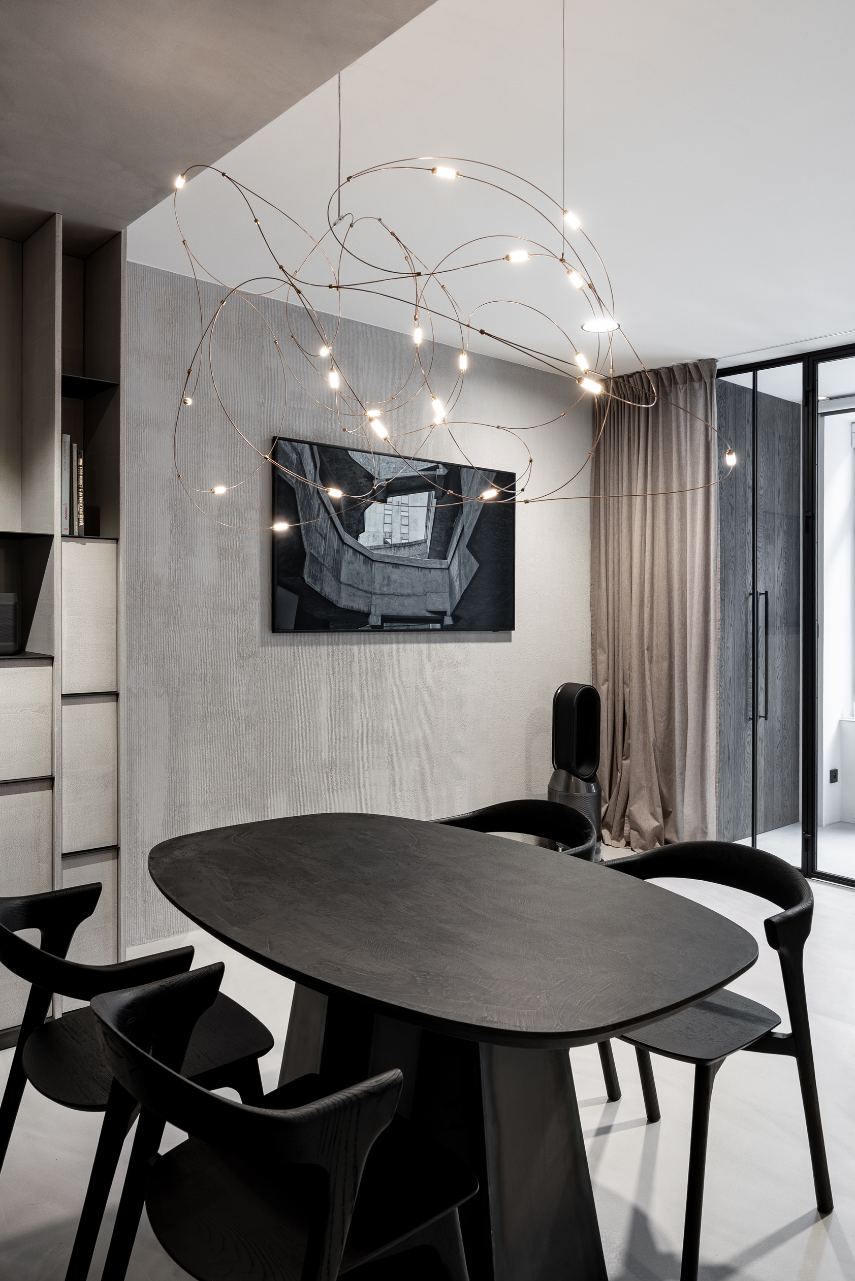 Obrázek - (Galerie) Realitní kancelář v minimalistickém stylu - 12
