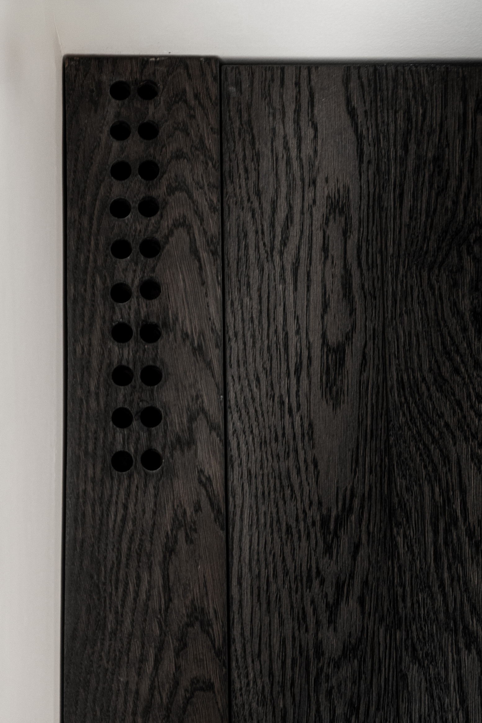 Image - (Gallery) Furniture detail - 02